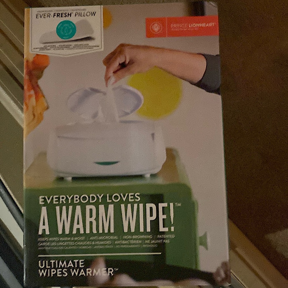 Prince Lionheart Ultimate wipes warmer.